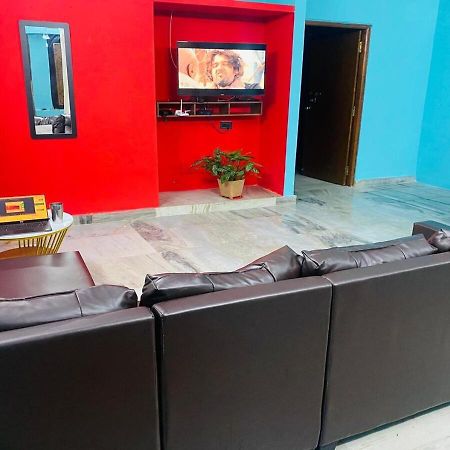 Best Individual Home Stay Near Apollo Jubilee Hills ไฮเดอราบัด ภายนอก รูปภาพ