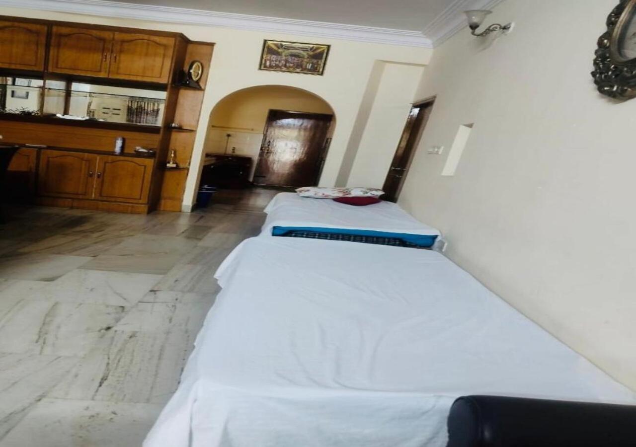 Best Individual Home Stay Near Apollo Jubilee Hills ไฮเดอราบัด ภายนอก รูปภาพ
