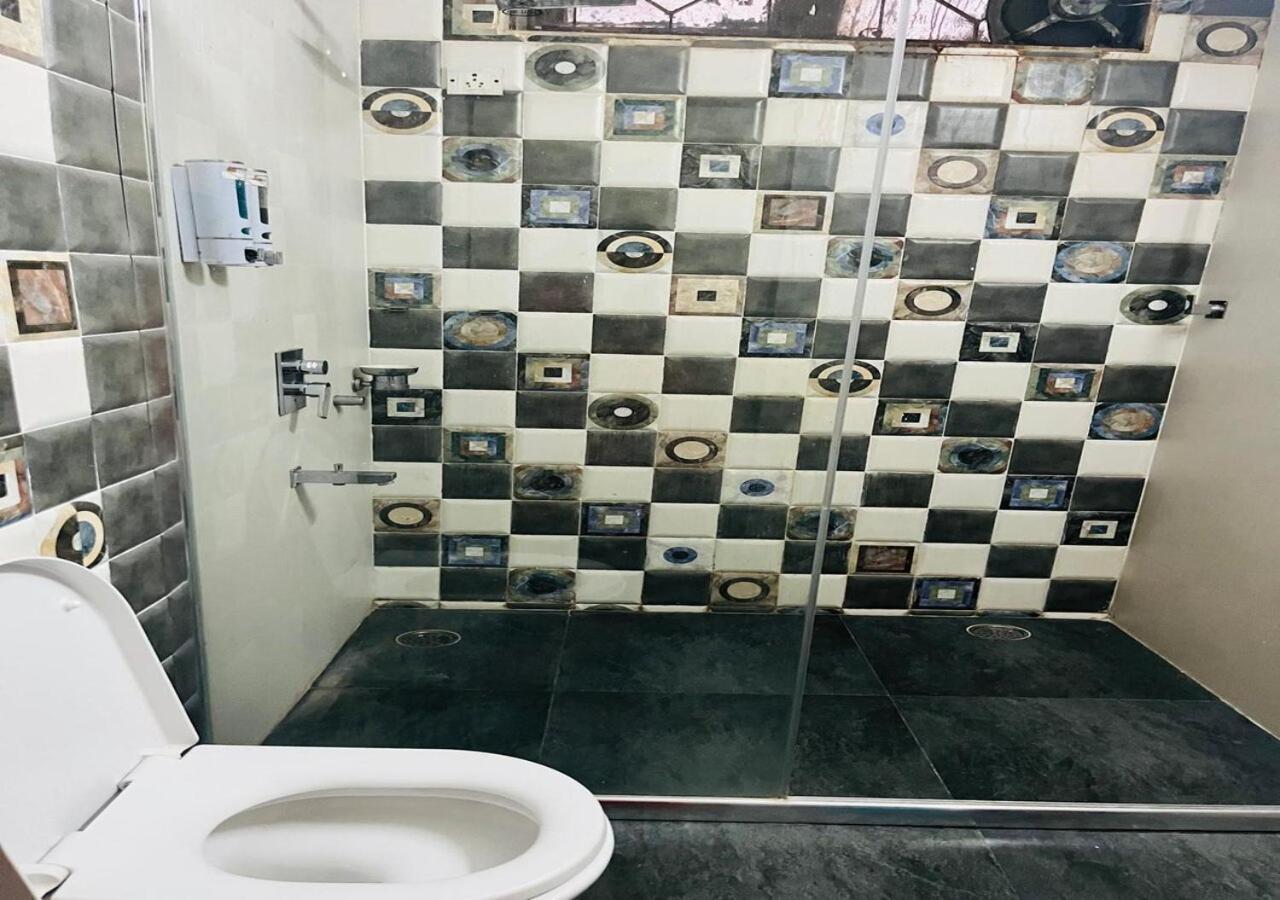 Best Individual Home Stay Near Apollo Jubilee Hills ไฮเดอราบัด ภายนอก รูปภาพ