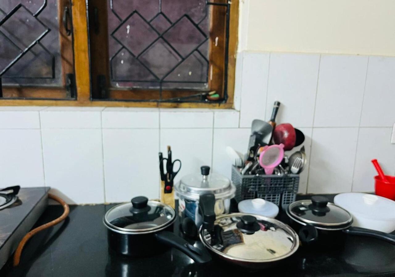 Best Individual Home Stay Near Apollo Jubilee Hills ไฮเดอราบัด ภายนอก รูปภาพ