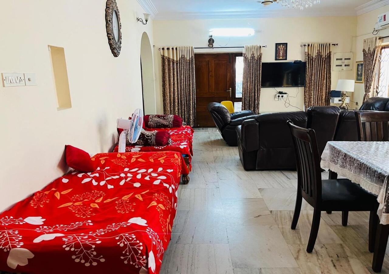 Best Individual Home Stay Near Apollo Jubilee Hills ไฮเดอราบัด ภายนอก รูปภาพ