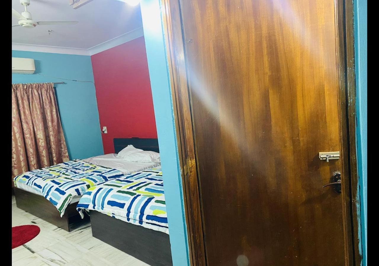 Best Individual Home Stay Near Apollo Jubilee Hills ไฮเดอราบัด ภายนอก รูปภาพ